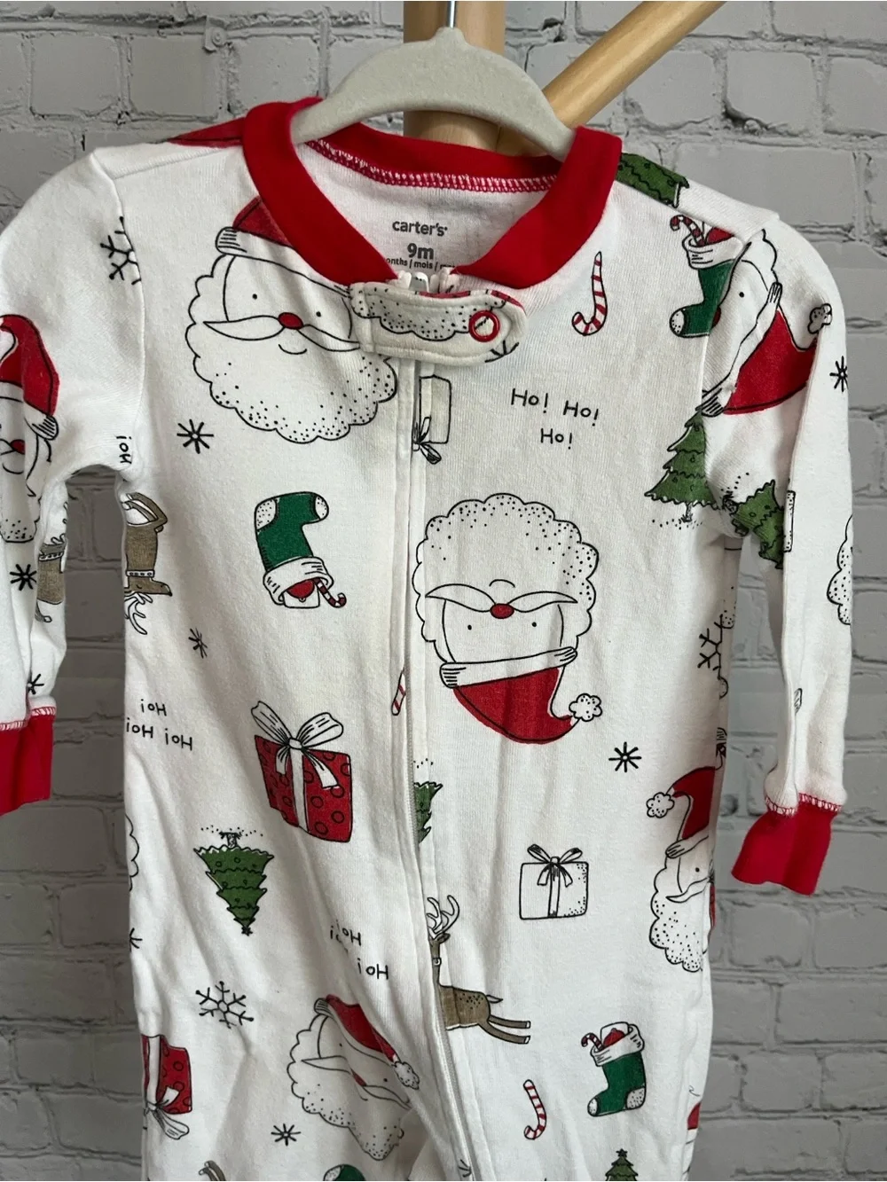 ⭐️⭐️PICK 5 / $20 Carter's White, Red & Green Holiday Santa Footed Sleeper